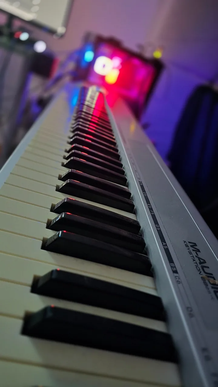 Keyboard im Musikstudio